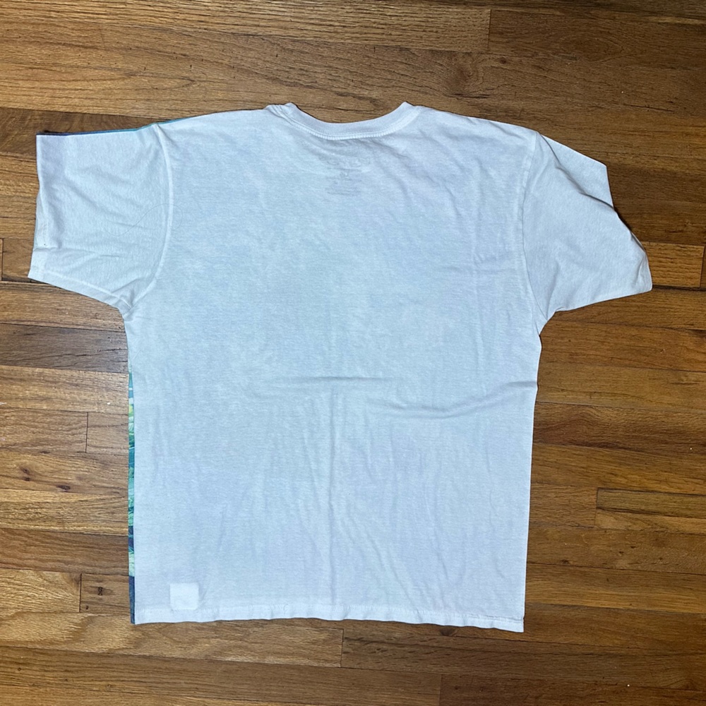 Graphic Tee - Picture 3 of 3